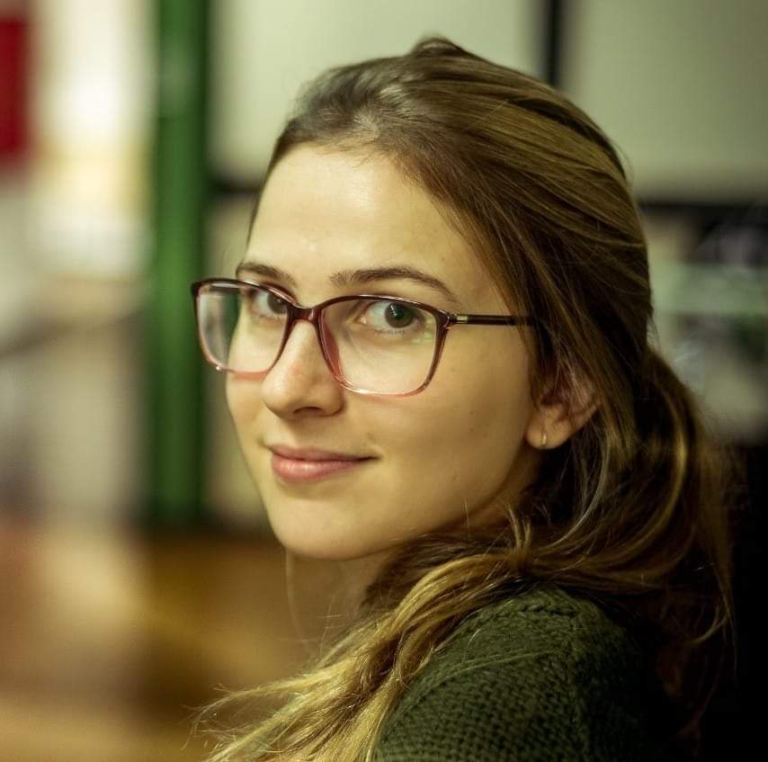 Julia Riul Ferreira - Logo
